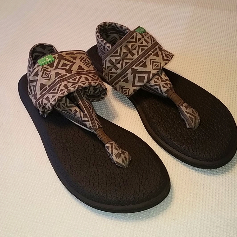 Sanuk sandals